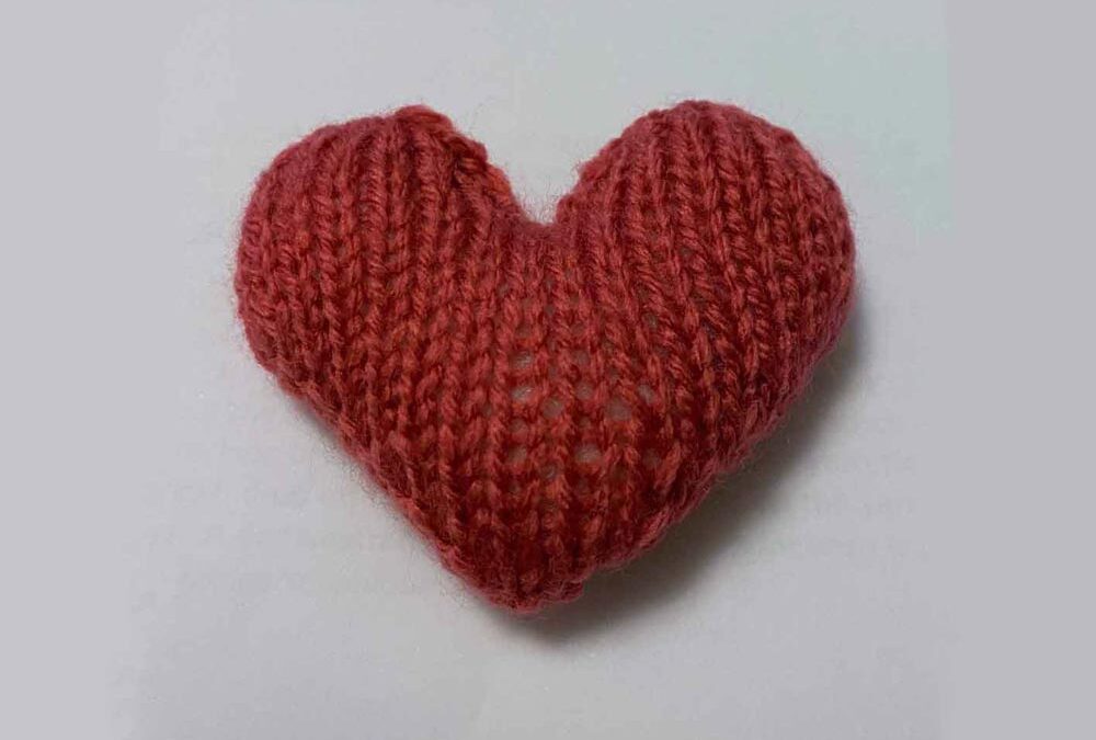How to Knit a Small NHS Heart – Free Pattern